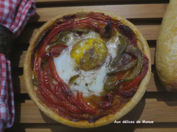 Tartelettes aux oeufs, chorizo et poivrons