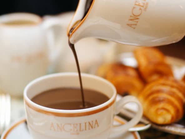 Délicieux chocolat chaud à l'ancienne de chez Angelina (Paris)