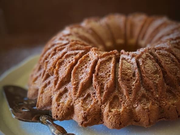 Le quatre quarts au sucre roux de Ph. Conticini avec de la vanille et un peu de rhum dedans