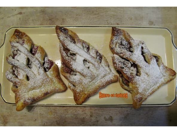 Feuilletés tressés aux figues, miel et noix