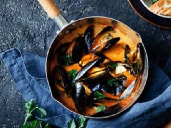 Moules AOP du Mont Saint Michel au vin blanc et à la tomate