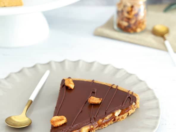 Tarte chocolat, caramel et cacahuète