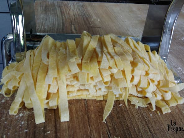 Tagliatelles fraîches d'après le Chef italien Denny Imbroisi