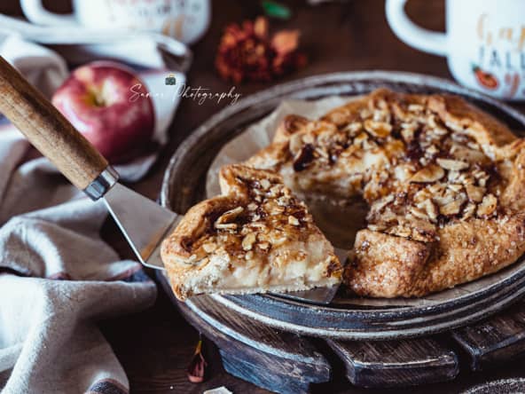 Tarte aux pommes maison avec compote de pomme