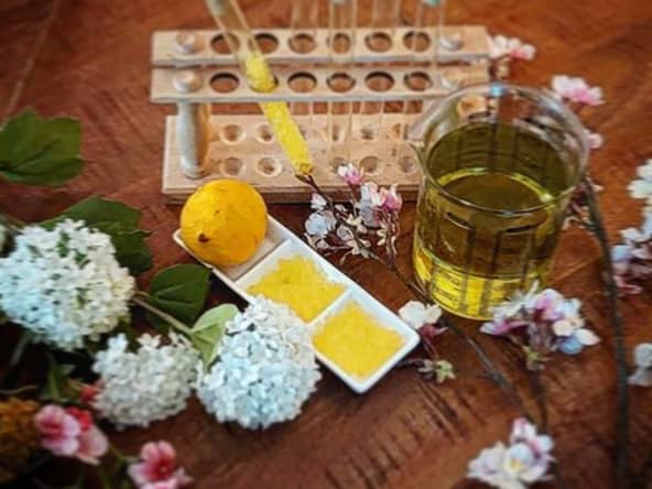 Perles de jus de citron gélifiées