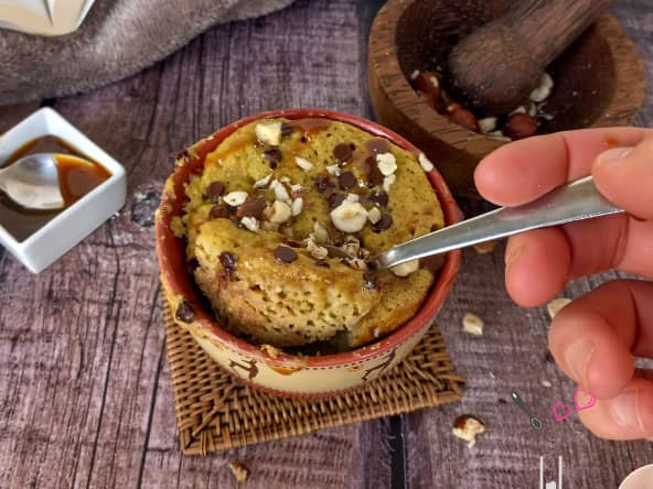 Mugcake cannelle et pépites de chocolat sans lactose