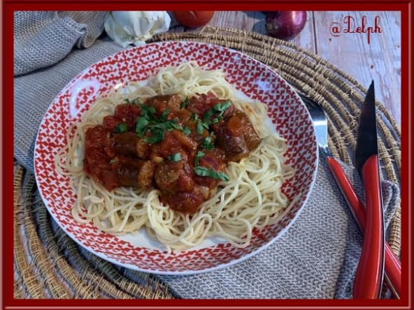 Capellini aux merguez et sauce tomate anti-gaspi