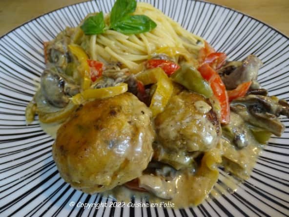 Boulettes de poulet sauce aux champignons : une recette anti-gaspi