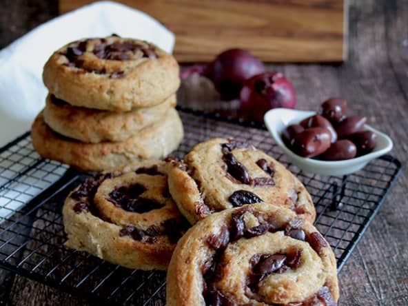 Roulés oignons épicés, sans gluten, ni lait, ni œuf