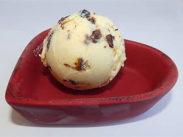 Glace rhum et raisins : un classique !