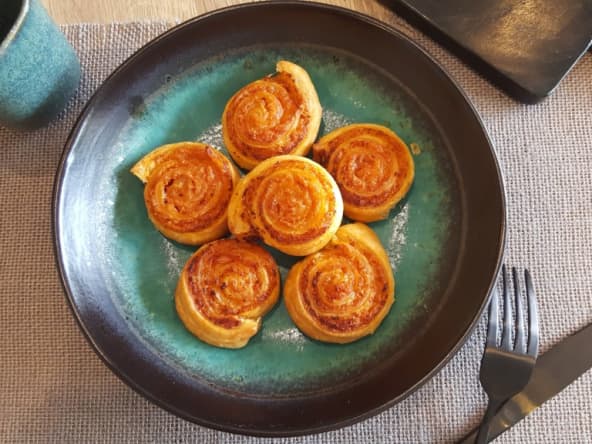 Feuilletés knaki, fromage et ketchup pour toute la famille