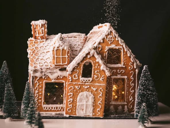Maison en pain d'épices comestible pour les fêtes