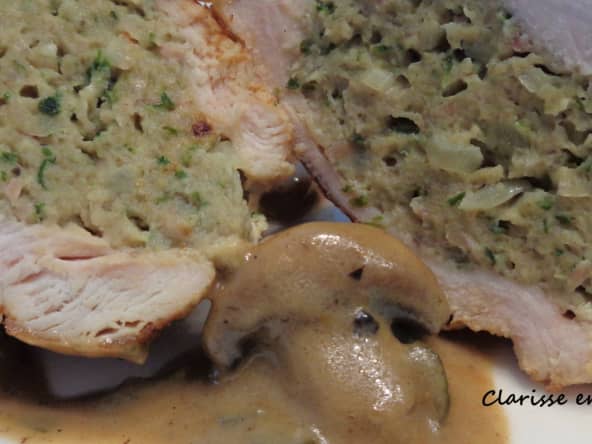 Suprêmes de volaille farcis (jambon, champignons, Cognac...)