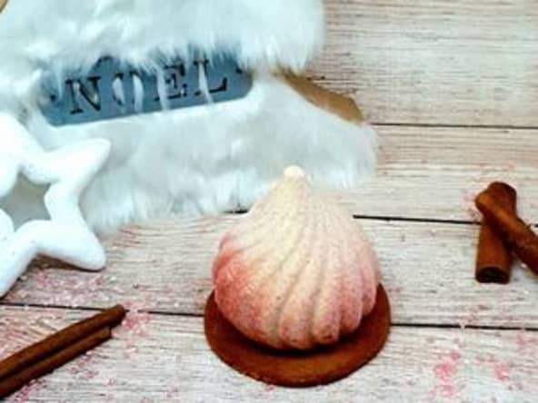 Entremets pain d'épices et insert pamplemousse