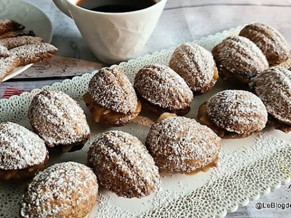Biscuits aux noisettes en forme de Noix - une recette d'origine roumaine