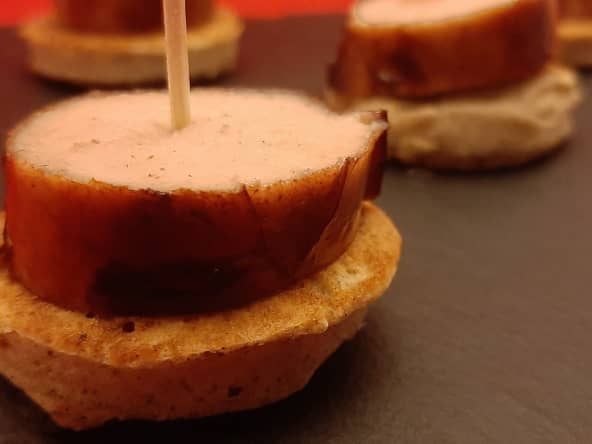 Blinis au boudin blanc pour l'apéritif de Nouvel An