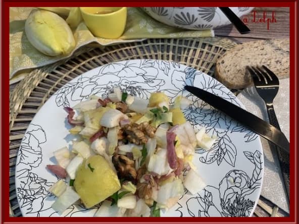 Salade d’endive gourmande de noix, endives, pommes de terre