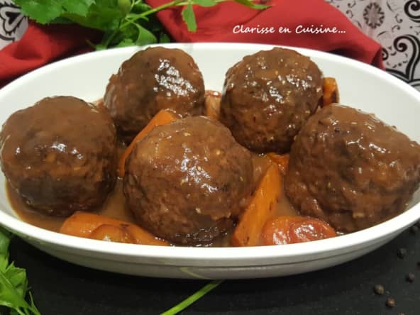Boules de viande en sauce de Mamema : une recette réconfortante et familiale