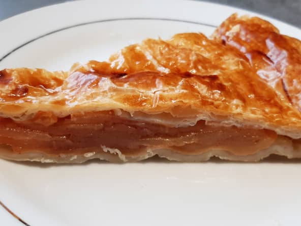 Galette des rois aux pommes crues pour fêter l'épiphanie