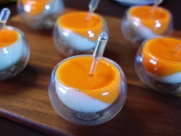 Verrines de panna cotta, vanille et fruit exotique