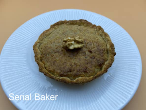 Une tarte aux noix à base de crème végétale