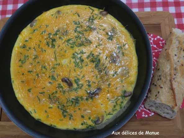 Omelette aux champignons et fromage mimolette