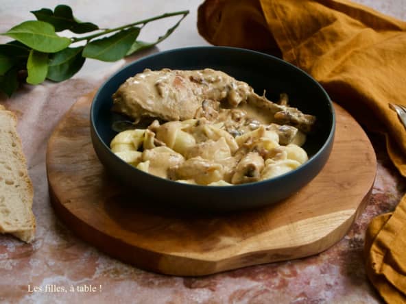 Lapin à la moutarde au vinaigre balsamique et champignons de Paris