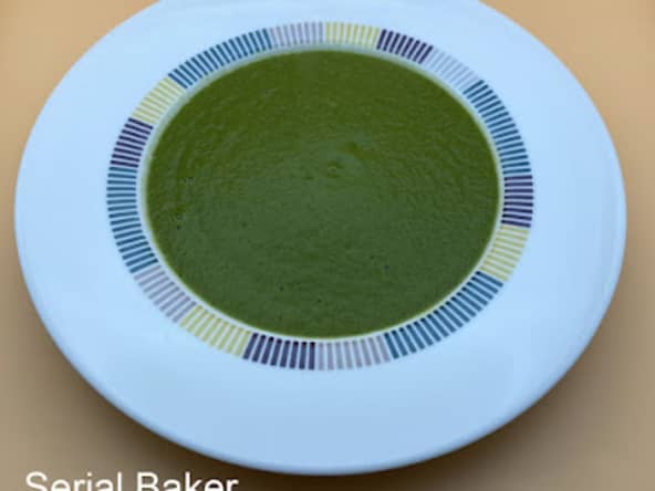 Soupe veloutée de cresson et pois cassés