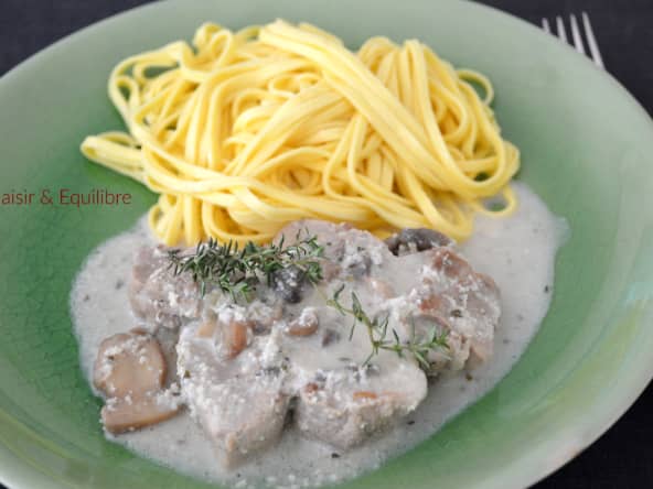 Filet mignon à la crème d’amandes et aux champignons