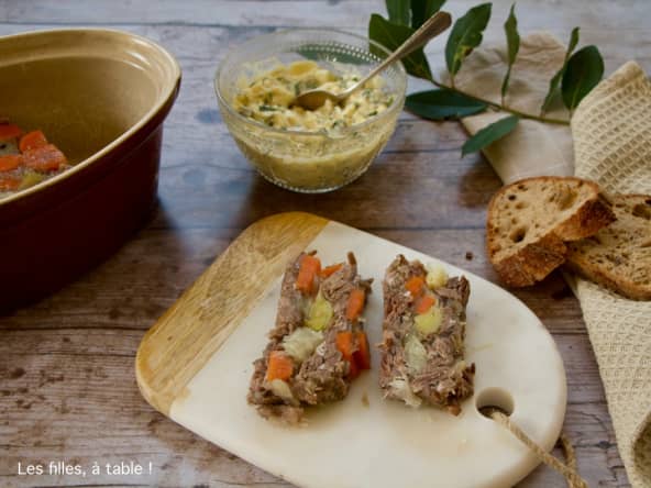 Terrine de boeuf maison à la sauce gribiche