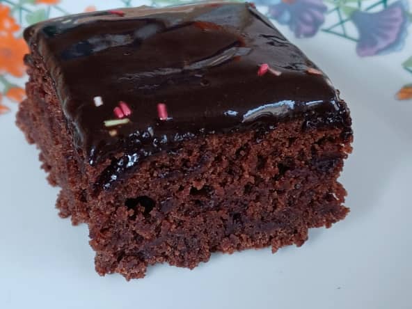 Gâteau au chocolat spongieux économique anti-inflation