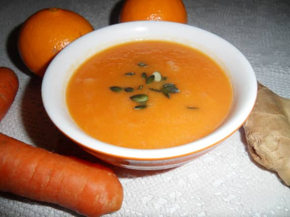 Soupe detox carotte gingembre et orange au cookéo