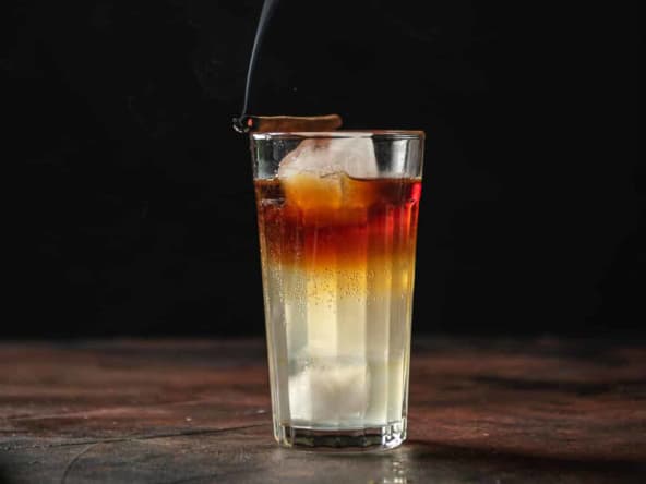 Cocktail épicé à base de rhum "dark and stormy"