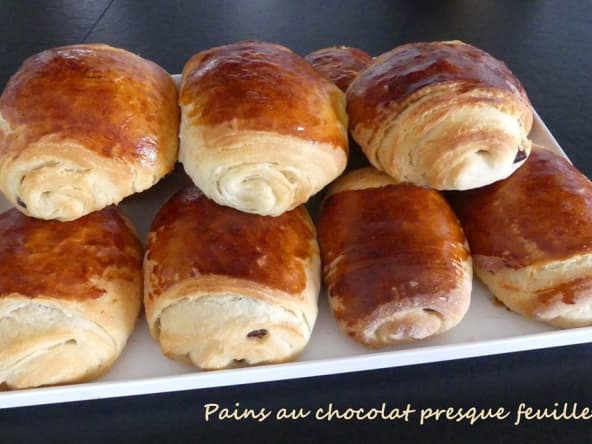 Pains au chocolat presque feuilletés pour le petit déjeuner