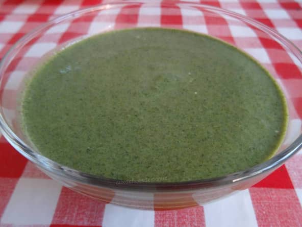 Velouté de fanes de carottes et navets au yaourt au lait de chèvre, au Cookéo