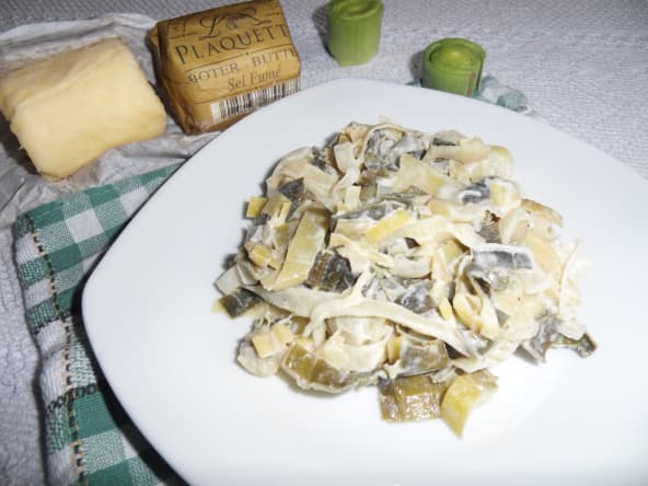 Accompagnement : fondue de poireau au beurre au sel fumé