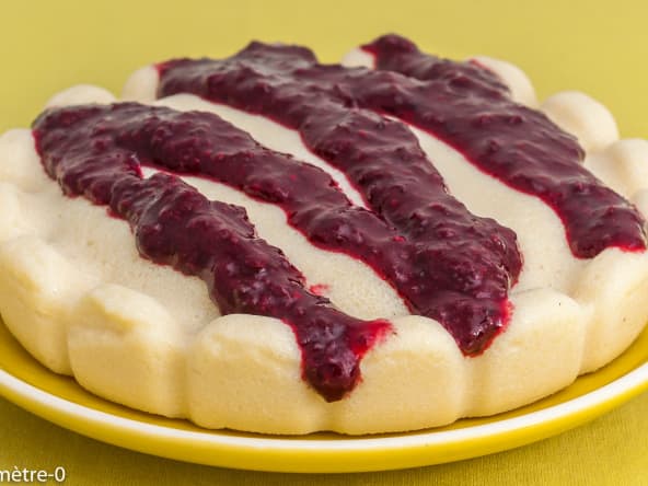 Dessert : semoule de blé au lait de coco et au coulis de myrtille