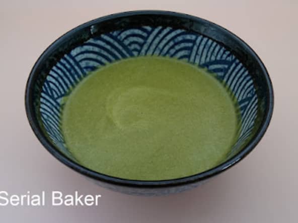 Vichyssoise d'oignons verts (soupe froide)