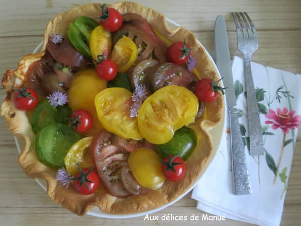 Tarte au parmesan, mozzarella et tomates crues