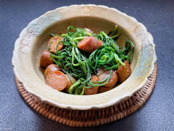 Agretti à la saucisse végétale