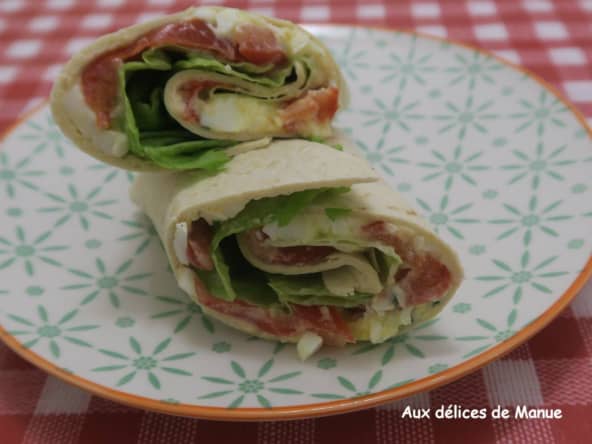Wraps garnis aux oeufs mimosa et crudités