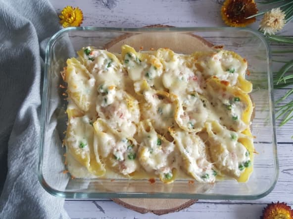 Gratin de conchiglioni farcis ricotta, petits pois et écrevisses
