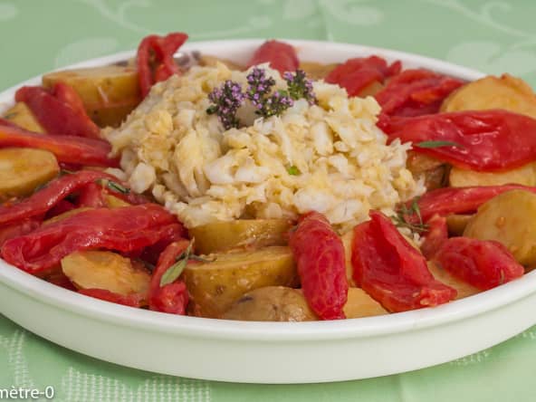 Salade de merlu vapeur aux pommes de terre et aux tomates