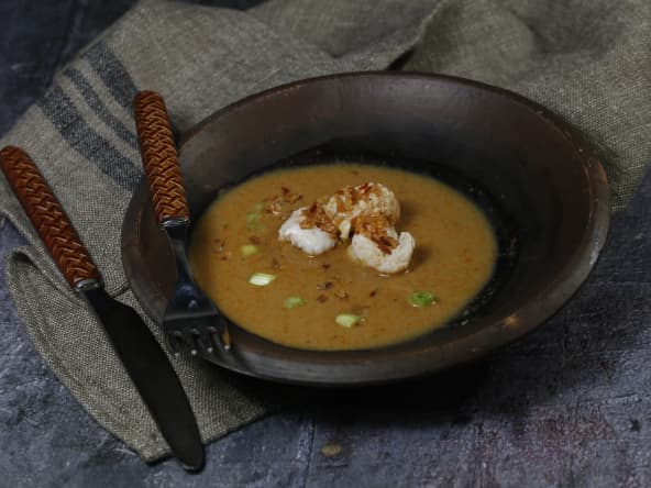 Langoustine à la bisque maison et poudre de jambon