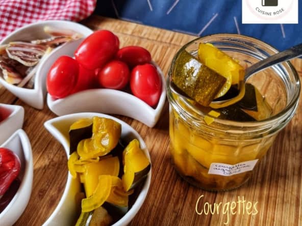 Conserves de courgettes à l’aigre-doux façon pickles