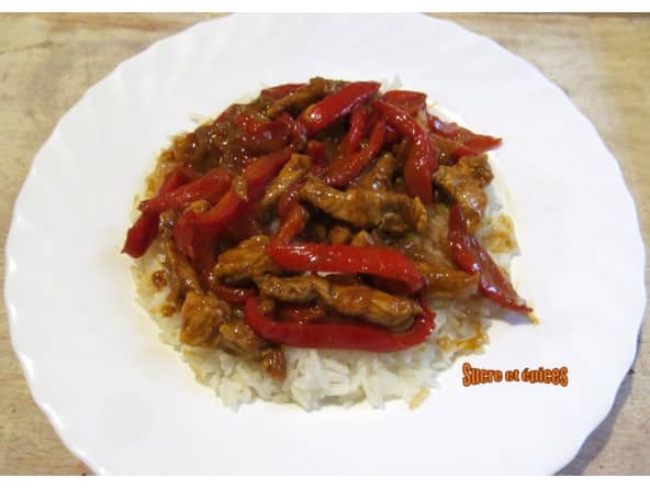 Poêlée de poulet au poivron à l'asiatique (gingembre, sauce hoisin...)