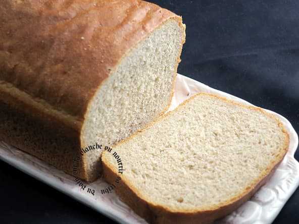 Pain de mie complet maison au levain