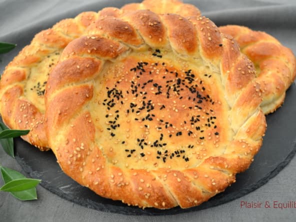 Naan Roghani Bread : le pain afghan aux graines de nigelle et de sésame
