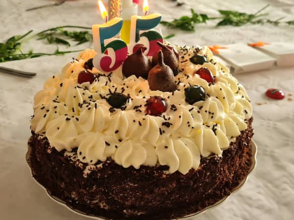 Forêt noire simplifiée aux cerises bigarreaux en bocaux