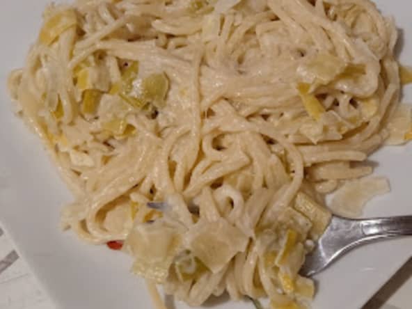 Les spaghettis à la fondue de poireaux crémée